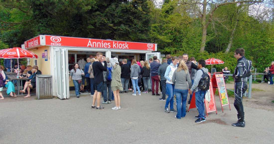 Dies ist der berühmteste Hotdog-Stand Süddänemarks. Foto: Dirk Kröger