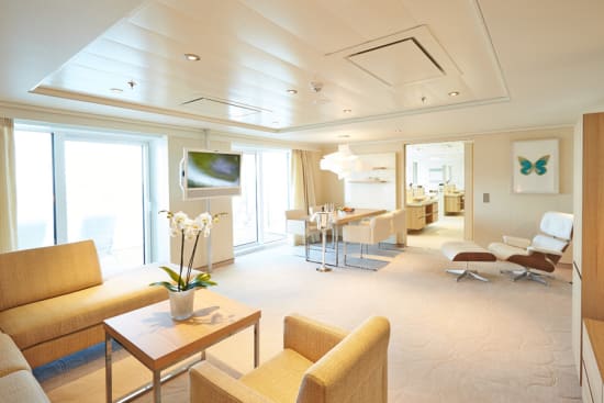 Owner's Suite Europa 2