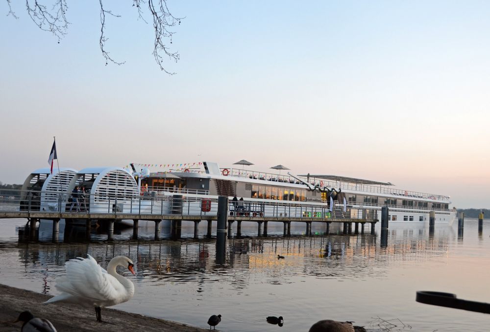 Elbe Princesse, Welcome Aboard